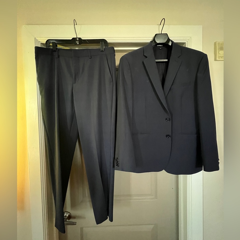 Express Men’s Suit